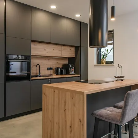 4 Bedroom Beautiful In Σπίτι διακοπών