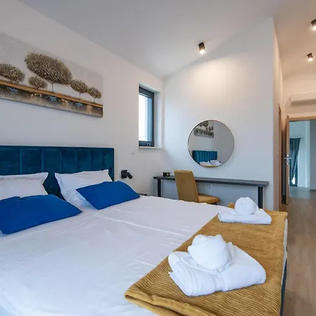 4 Bedroom Beautiful In Σπίτι διακοπών